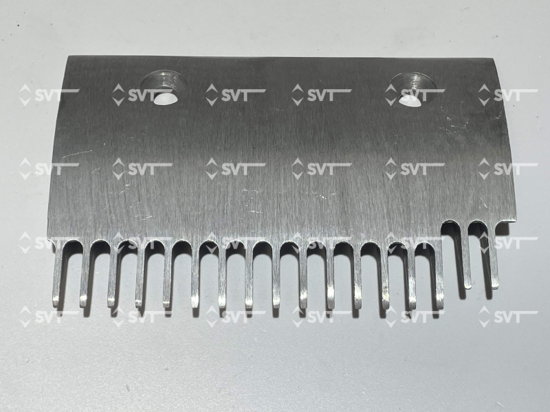 Гребенка эскалатора Sigma, SCE левая, 17 зубьев.