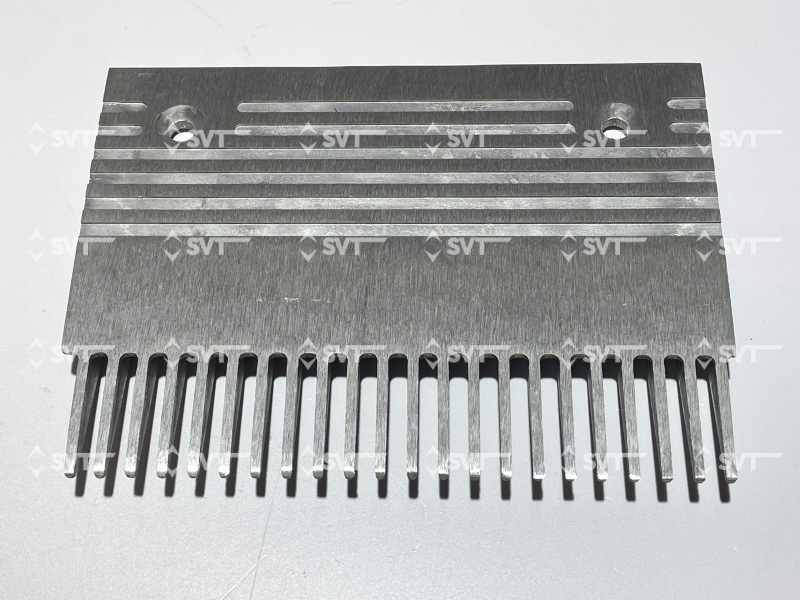 Гребенка траволатора SJEC, правая, 22 зуба